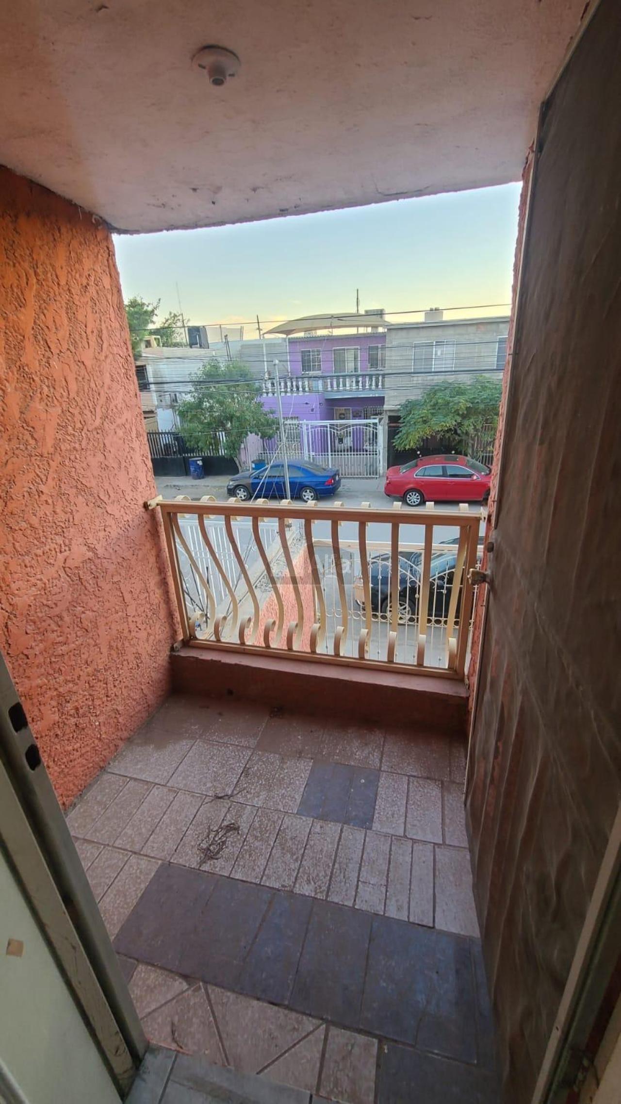 Casa en venta Ciudad Juárez Chihuahua Fraccionamiento Prados de Salvarcar.