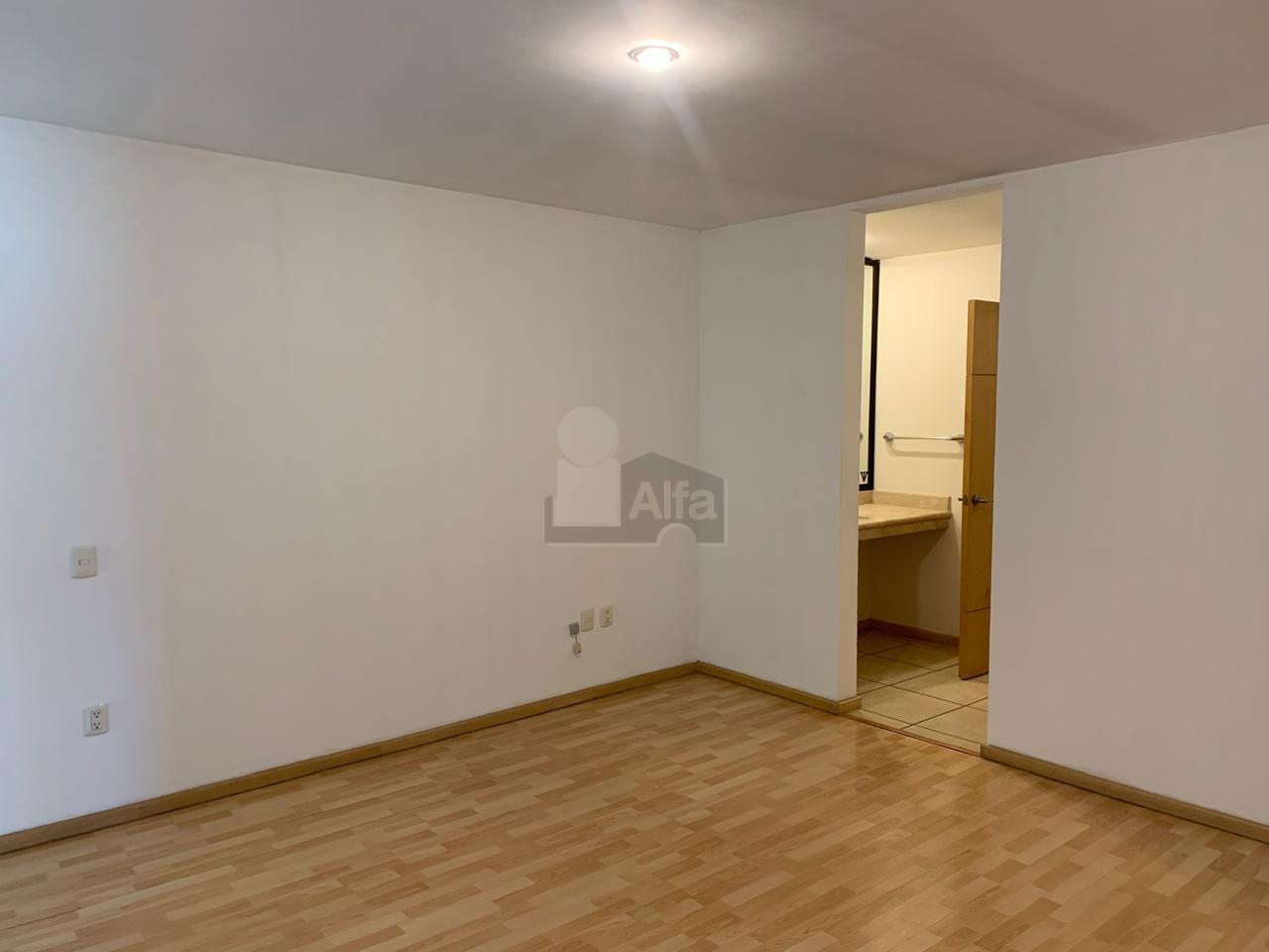 Departamento en Renta en Las Acacias Fracc Villas El Juncal, León, Gto. cerca a Plaza Palmas y EBC