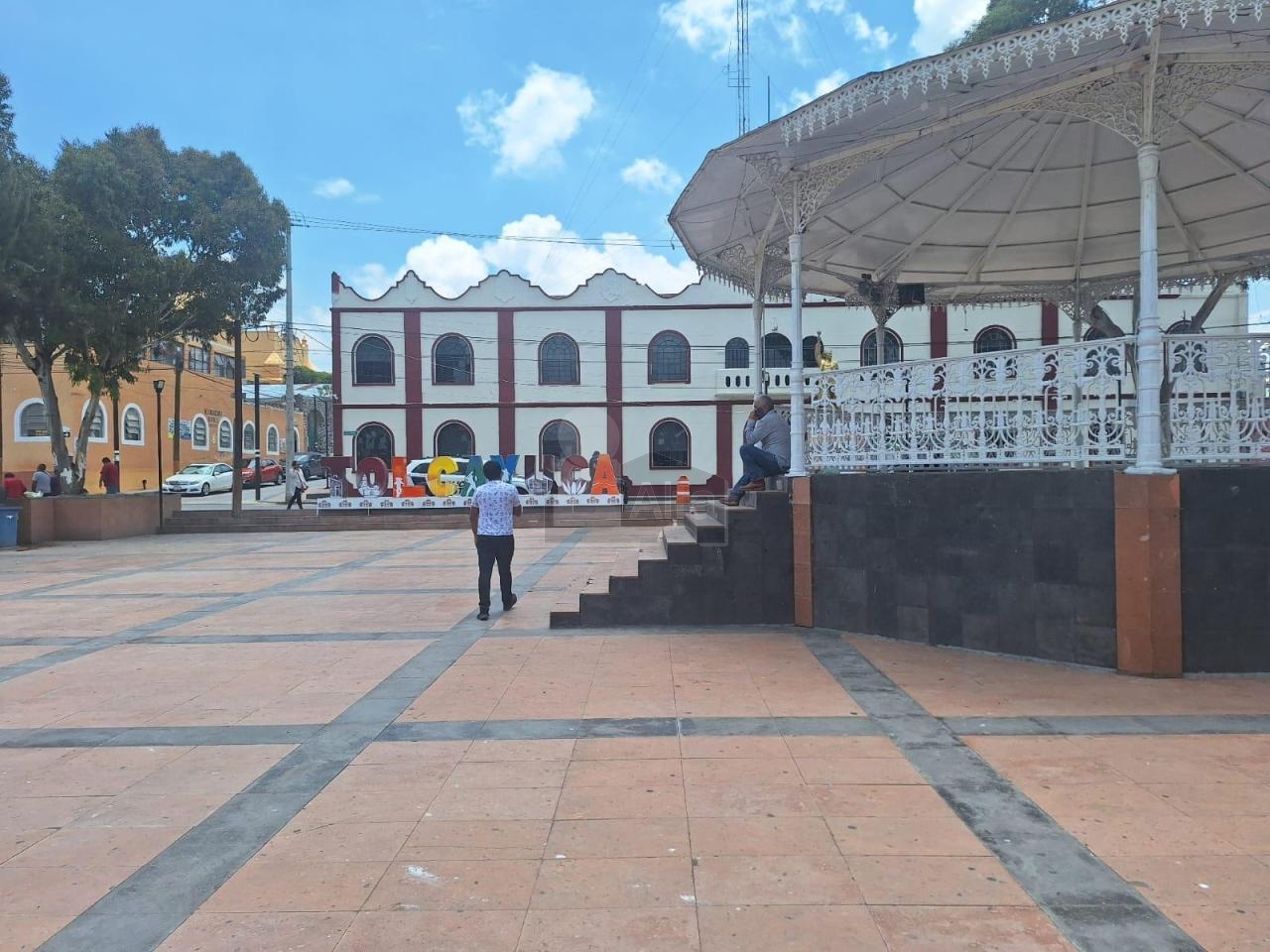 bg