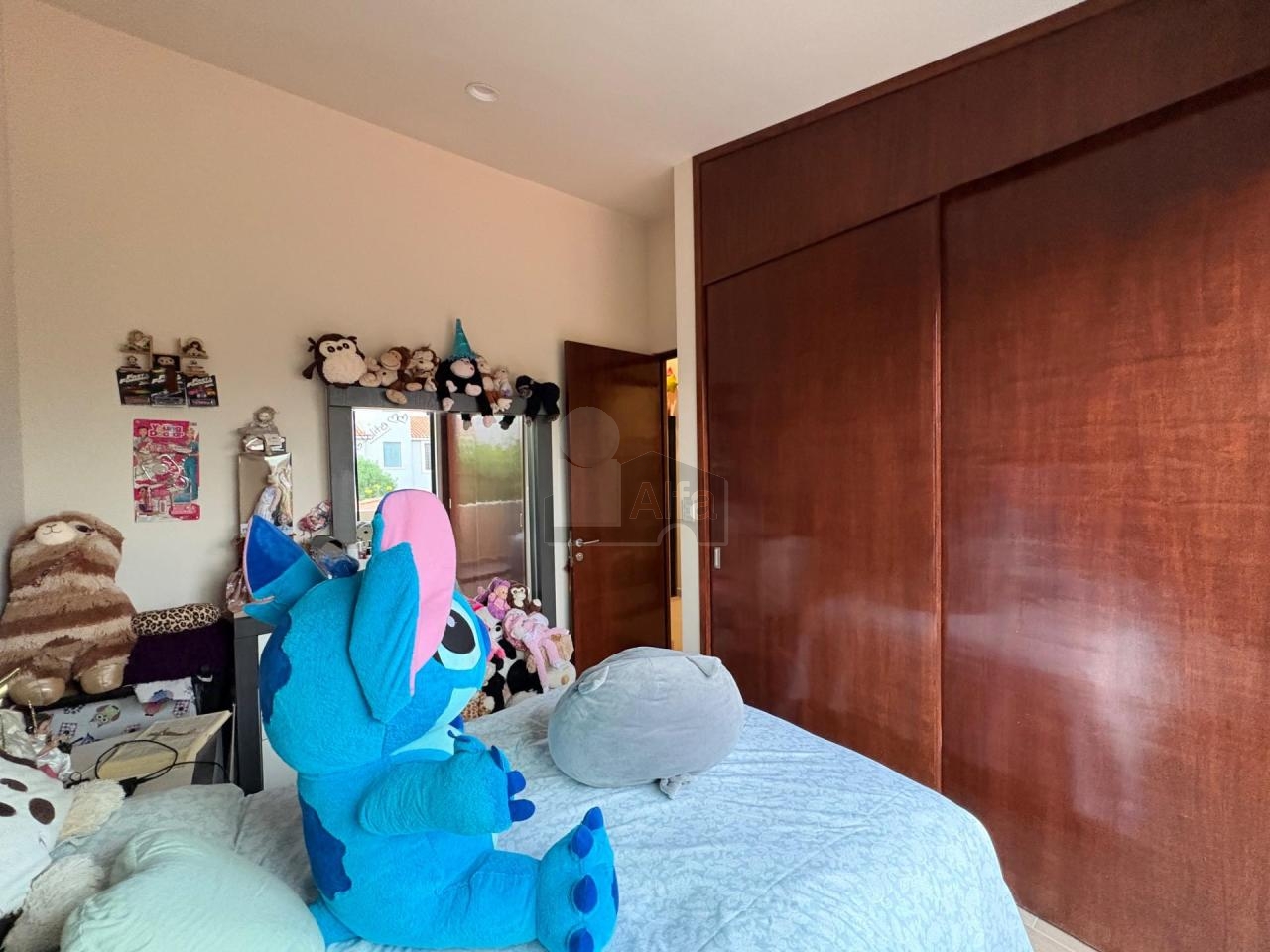 bg